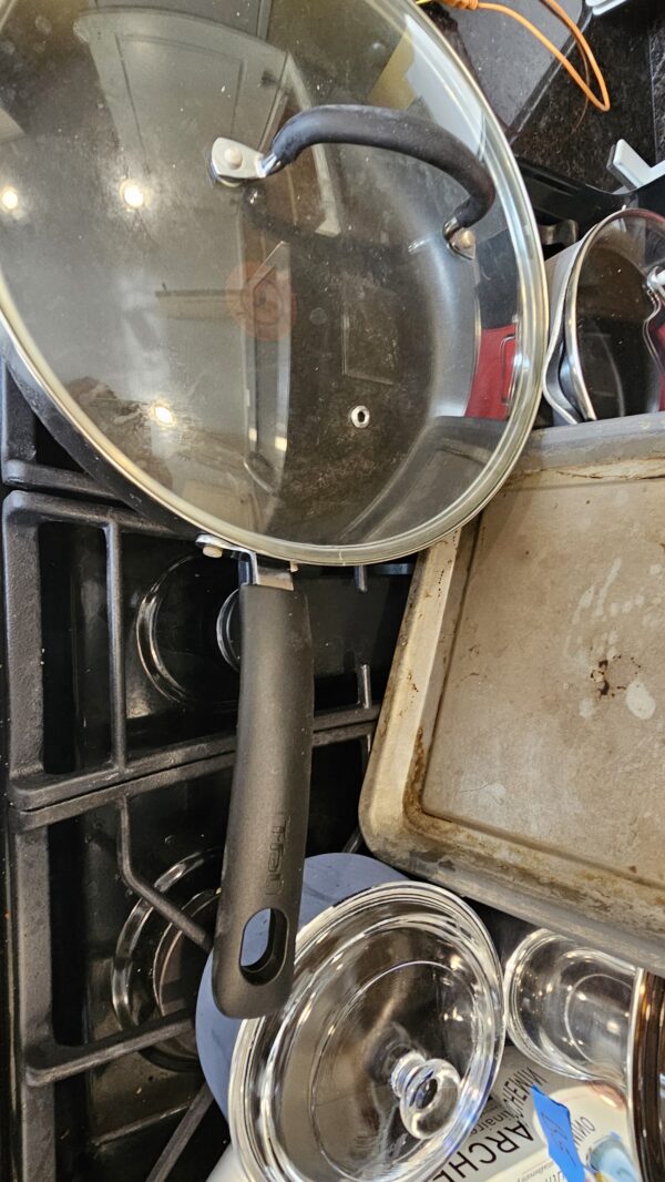 Pots and pans - Image 4