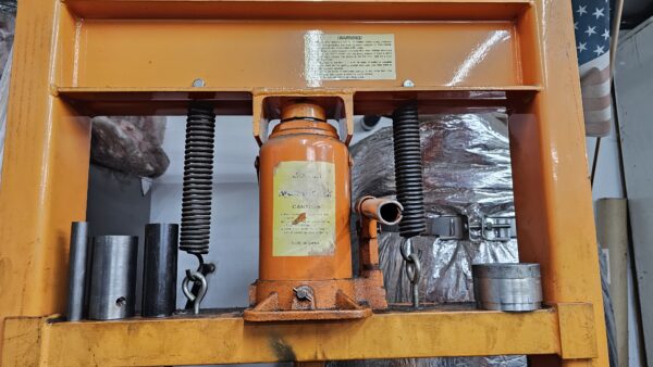 20 Ton Hydraulic Shop Press - Image 3